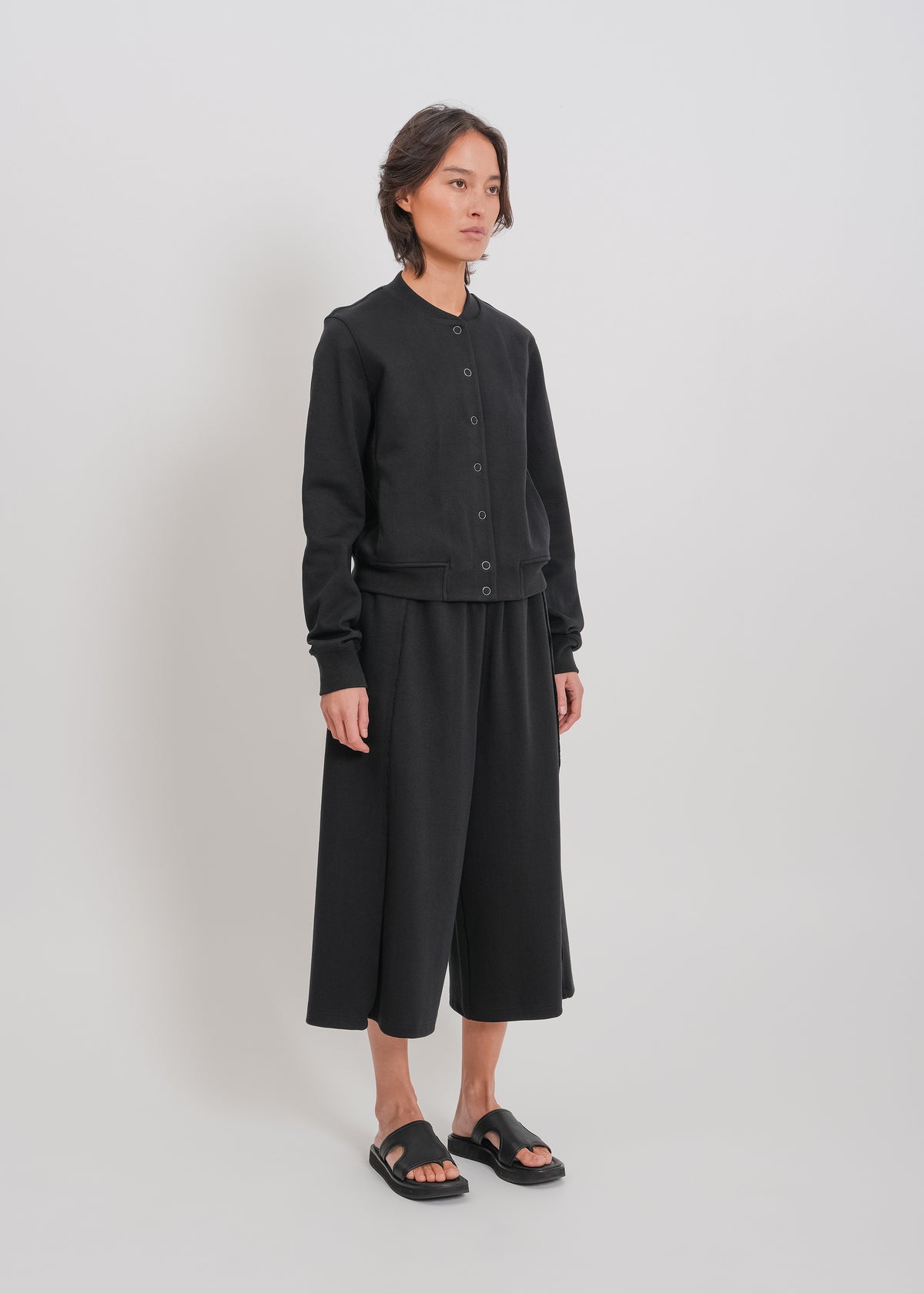 Base Bomber / Black - 
Black (image 5)