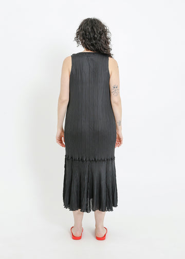ADELINE PLEAT DRESS / BLACK