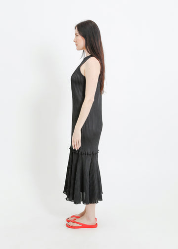 ADELINE PLEAT DRESS / BLACK