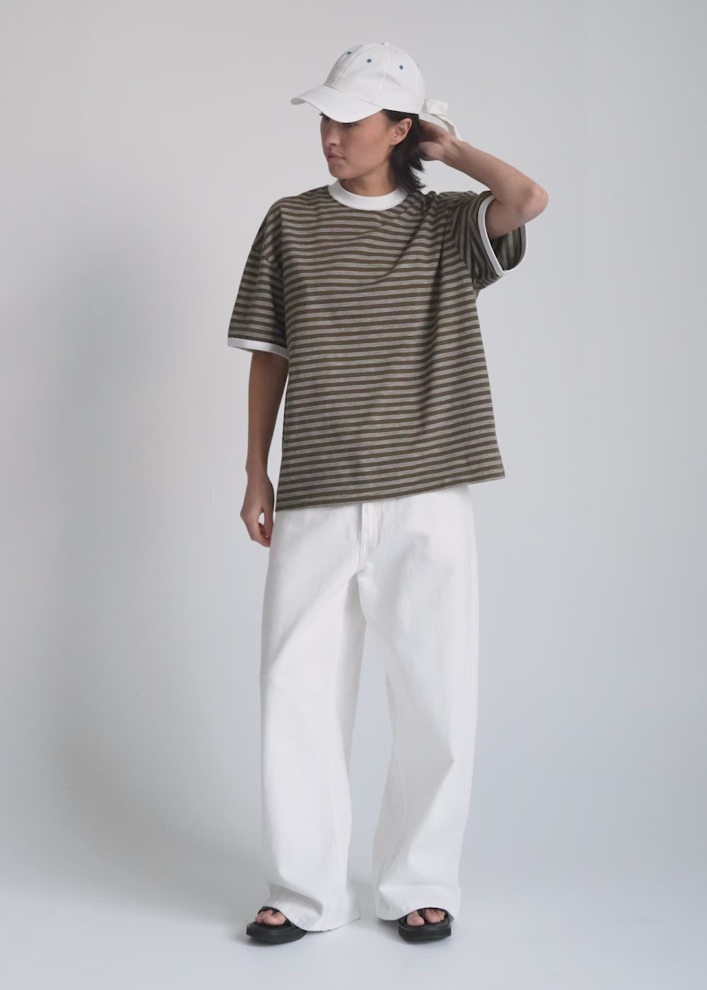 Maxwell Tee / Khaki-White - 
Khaki White (image 2)